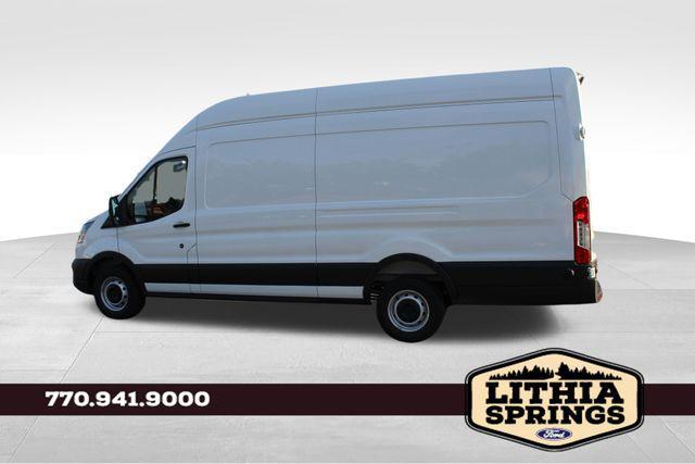 Photo of 2025 Oxford White Ford Transit-350