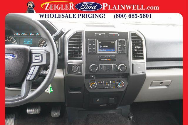 Photo of 2017 Black Ford F-150