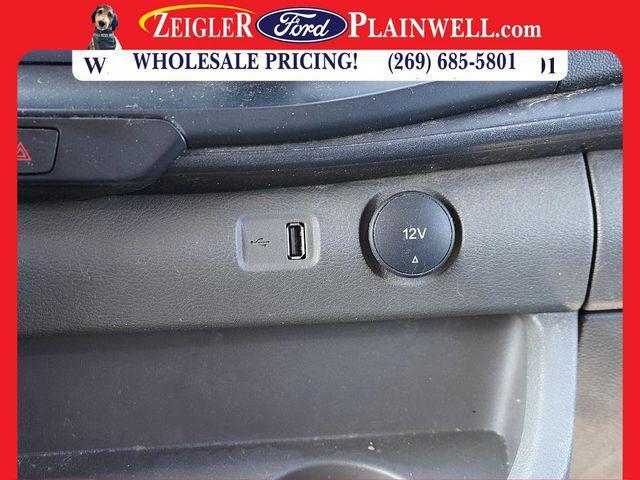 Photo of 2023 White Ford Transit-250