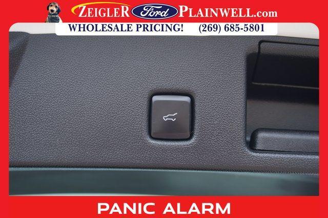Photo of 2020 White Ford Escape