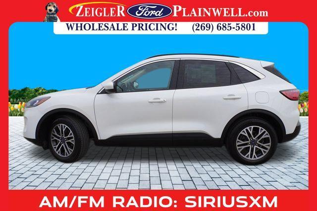 Photo of 2020 White Ford Escape