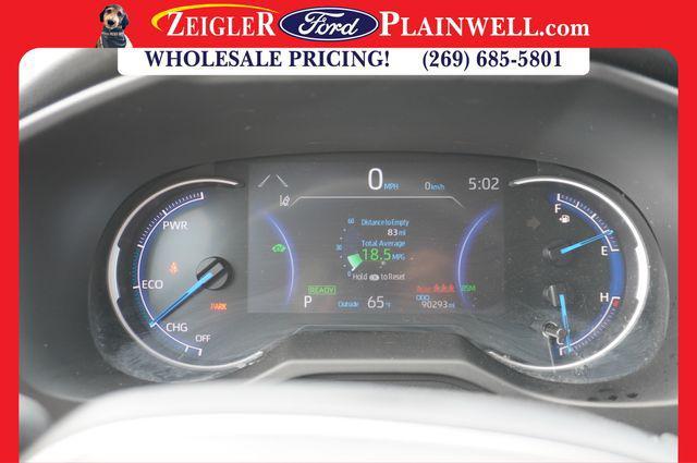 Photo of 2023 Silver Toyota RAV4 Hybrid