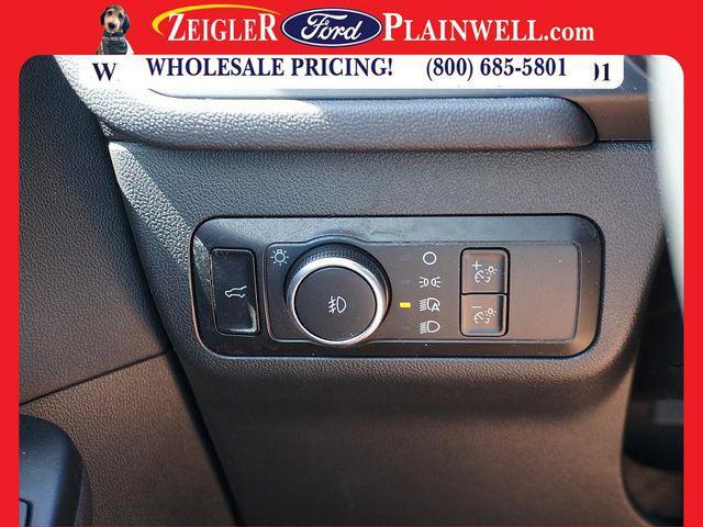 Photo of 2023 Vapor Blue Metallic Ford Escape