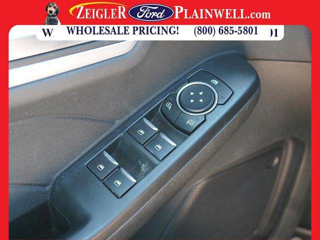 Photo of 2023 Vapor Blue Metallic Ford Escape