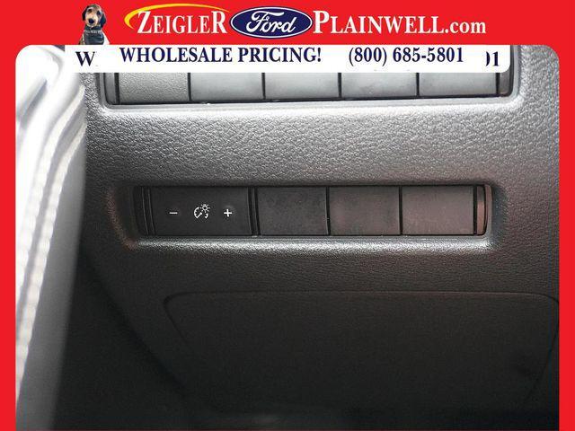 Photo of 2021 Gray Nissan Rogue