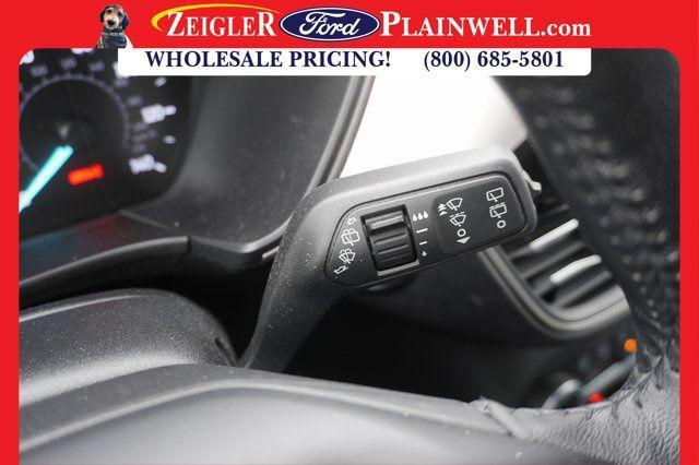 Photo of 2020 Black Metallic Ford Escape