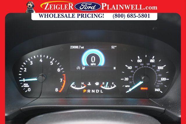 Photo of 2020 Black Metallic Ford Escape