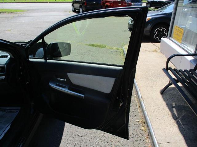 Photo of 2017 Crystal Black Silica Subaru Crosstrek