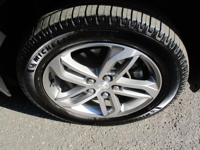 Photo of 2016 Patriot Blue Metallic Chevrolet Equinox