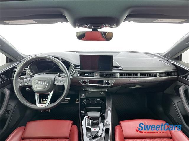 Photo of 2023 Glacier White Metallic Audi S5