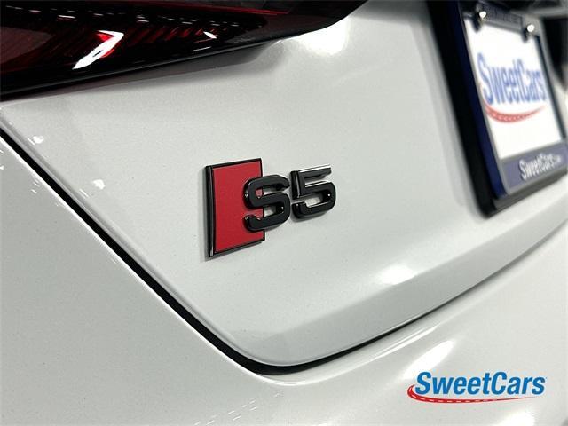 Photo of 2023 Glacier White Metallic Audi S5