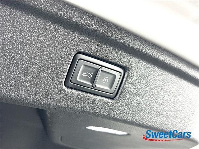 Photo of 2023 Glacier White Metallic Audi S5