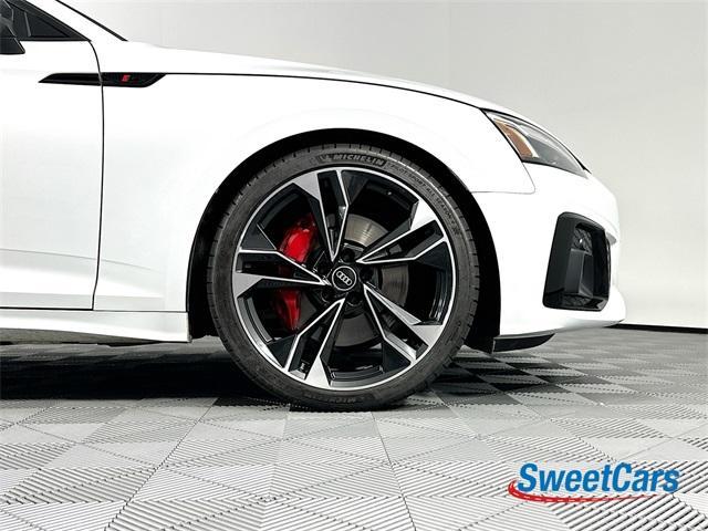 Photo of 2023 Glacier White Metallic Audi S5