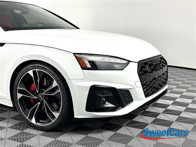 Photo of 2023 Glacier White Metallic Audi S5