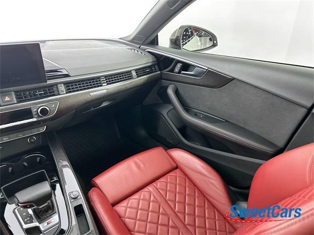Photo of 2023 Glacier White Metallic Audi S5