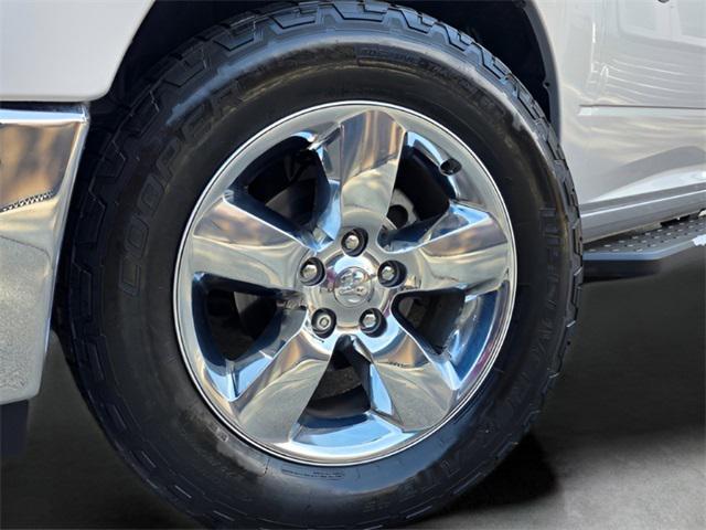 Photo of 2017 Bright Silver Metallic Clearcoat RAM 1500