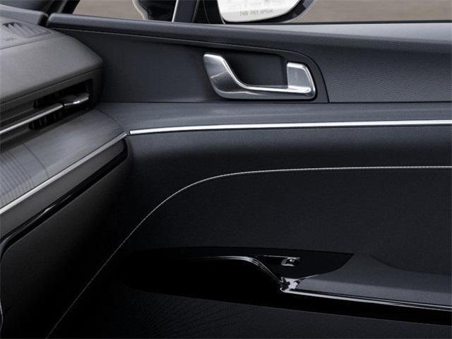 Photo of 2025 Gray Kia K5