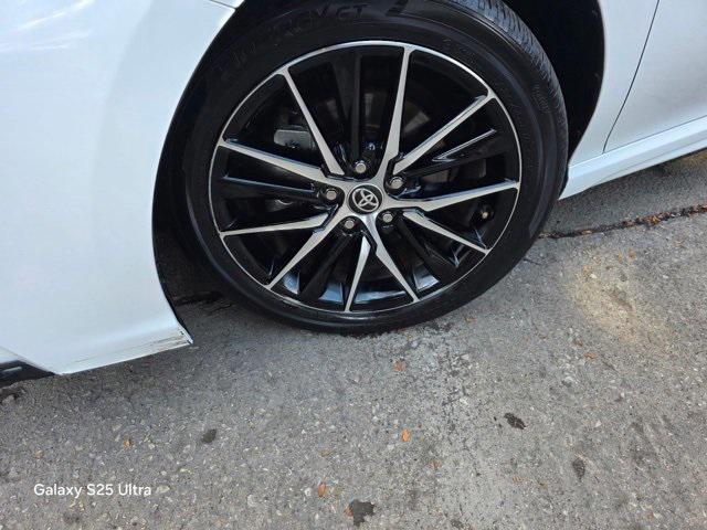 Photo of 2024 Ice Cap Toyota Camry