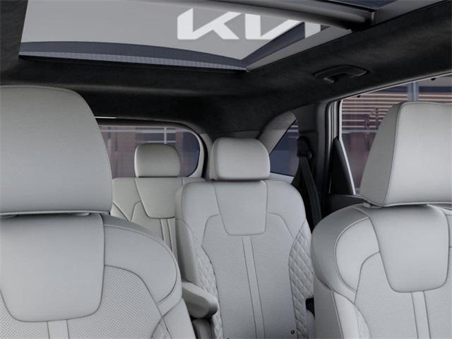 Photo of 2025 Snow White Pearl Kia Sorento Hybrid