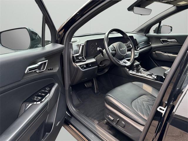 Photo of 2023 Ebony Black Kia Sportage