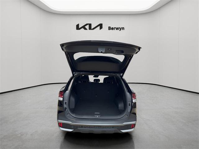 Photo of 2023 Ebony Black Kia Sportage