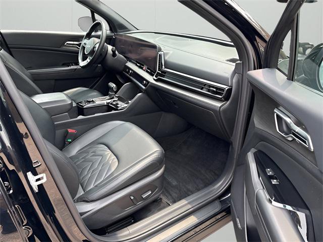 Photo of 2023 Ebony Black Kia Sportage