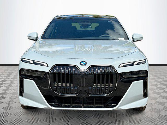 Photo of 2025 Brooklyn Grey Metallic BMW 760