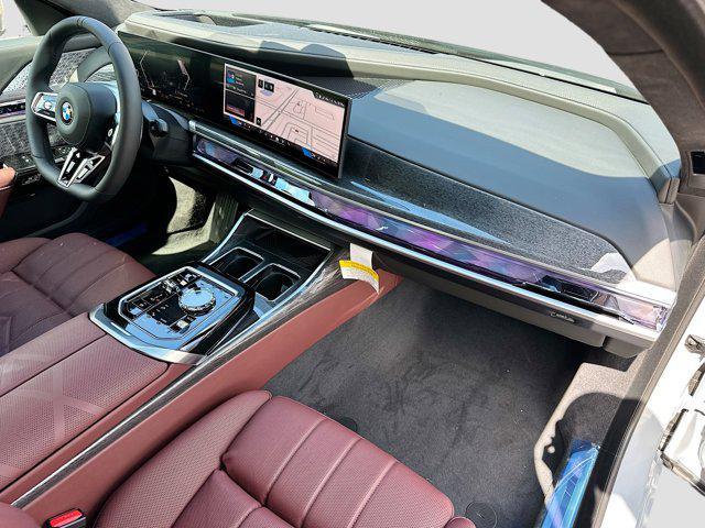 Photo of 2025 Brooklyn Grey Metallic BMW 760