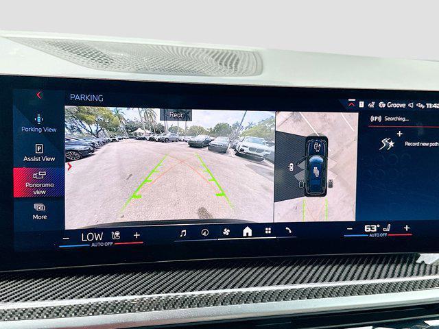 Photo of 2025 Black Sapphire Metallic BMW X7