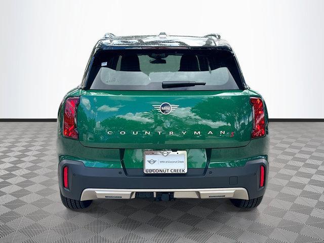 Photo of 2026 British Racing Green MINI Countryman