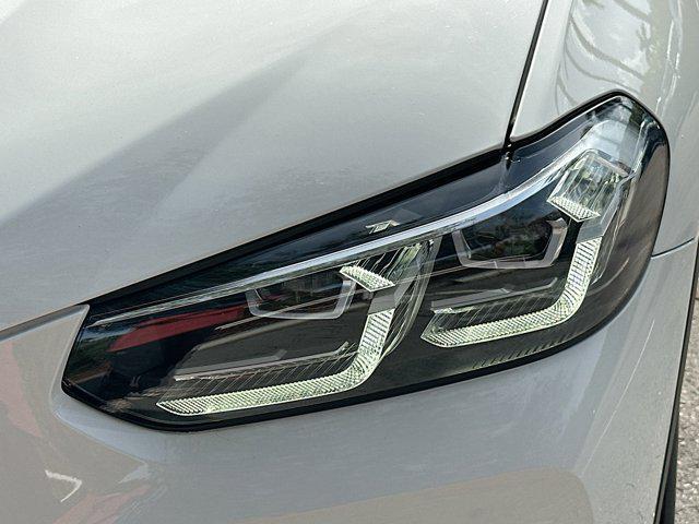 Photo of 2023 Alpine White BMW X3