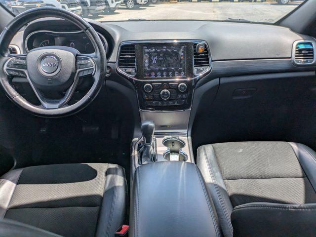 Photo of 2021 Granite Crystal Metallic Clearcoat Jeep Grand Cherokee