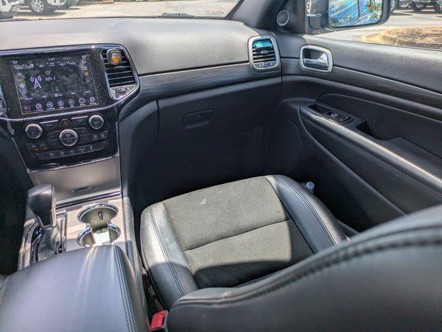 Photo of 2021 Granite Crystal Metallic Clearcoat Jeep Grand Cherokee
