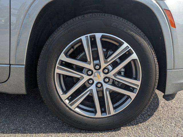 Photo of 2023 Sterling Gray Metallic Chevrolet Traverse