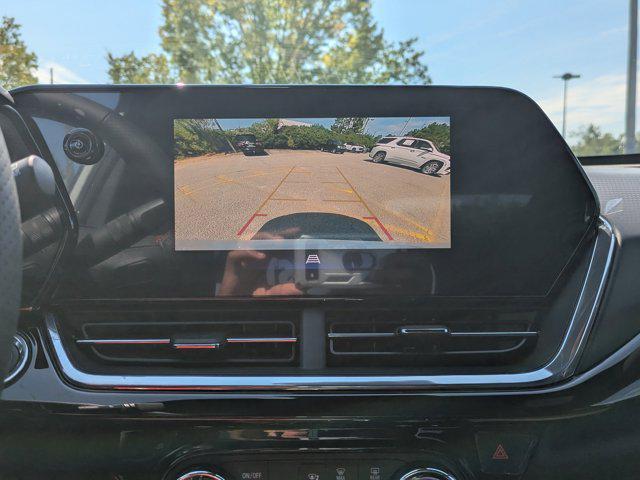 Photo of 2025 Summit White Chevrolet Trax
