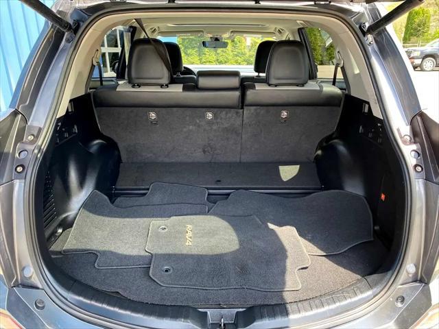 Photo of 2016 Magnetic Gray Metallic Toyota RAV4 Hybrid