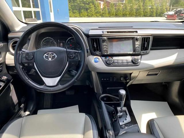 Photo of 2016 Magnetic Gray Metallic Toyota RAV4 Hybrid