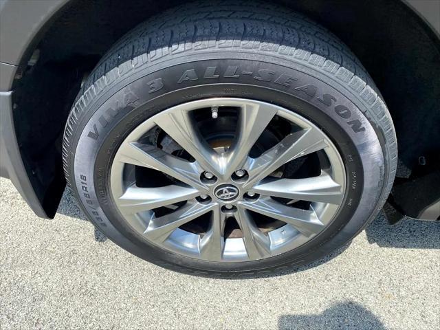 Photo of 2016 Magnetic Gray Metallic Toyota RAV4 Hybrid
