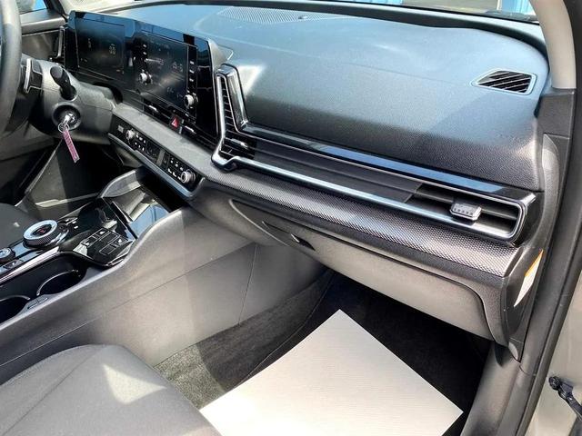 Photo of 2023 Steel Gray Kia Sportage Hybrid