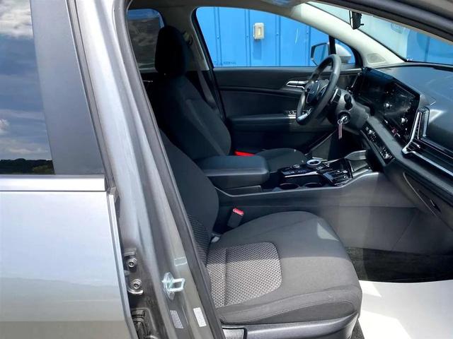Photo of 2023 Steel Gray Kia Sportage Hybrid