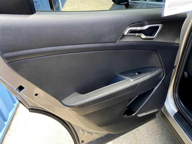 Photo of 2023 Steel Gray Kia Sportage Hybrid