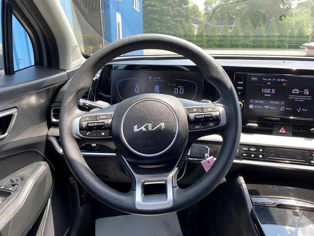 Photo of 2023 Steel Gray Kia Sportage Hybrid
