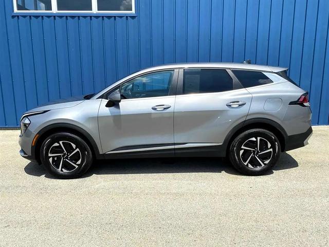 Photo of 2023 Steel Gray Kia Sportage Hybrid