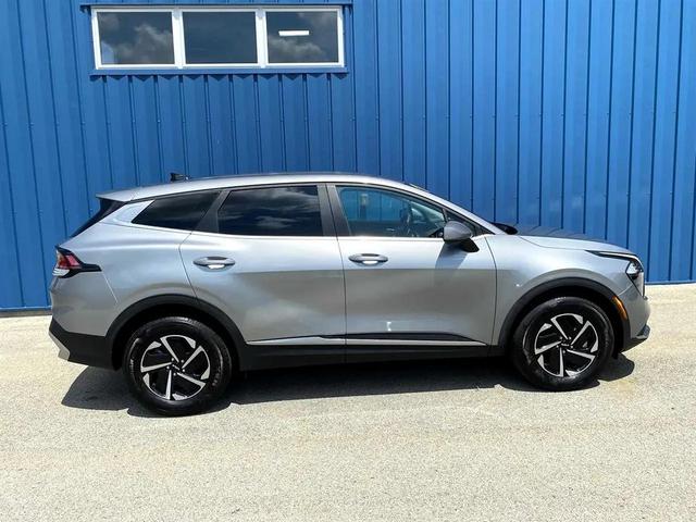 Photo of 2023 Steel Gray Kia Sportage Hybrid