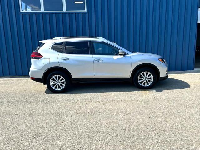 Photo of 2019 Brilliant Silver Metallic Nissan Rogue