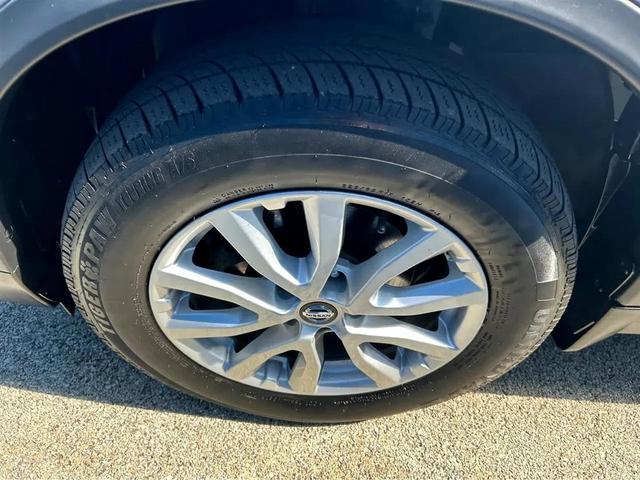Photo of 2019 Brilliant Silver Metallic Nissan Rogue