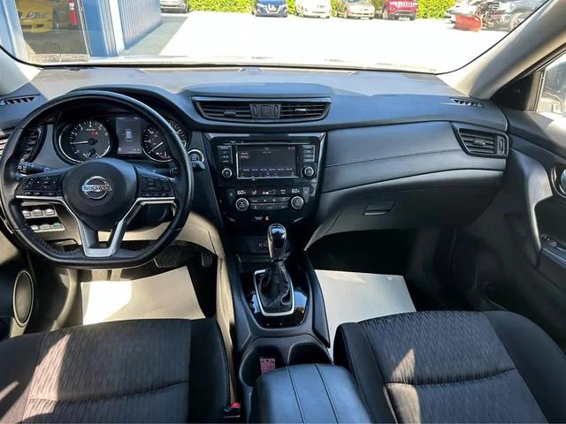 Photo of 2019 Brilliant Silver Metallic Nissan Rogue