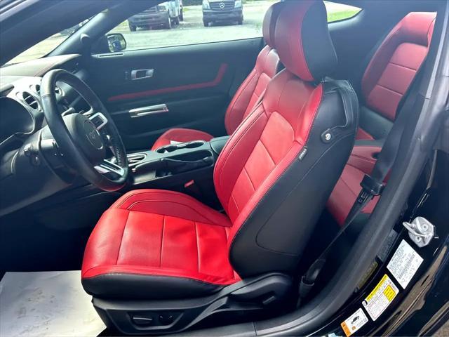 Photo of 2022 Shadow Black Ford Mustang