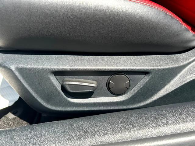 Photo of 2022 Shadow Black Ford Mustang