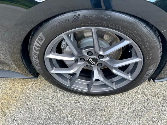 Photo of 2022 Shadow Black Ford Mustang